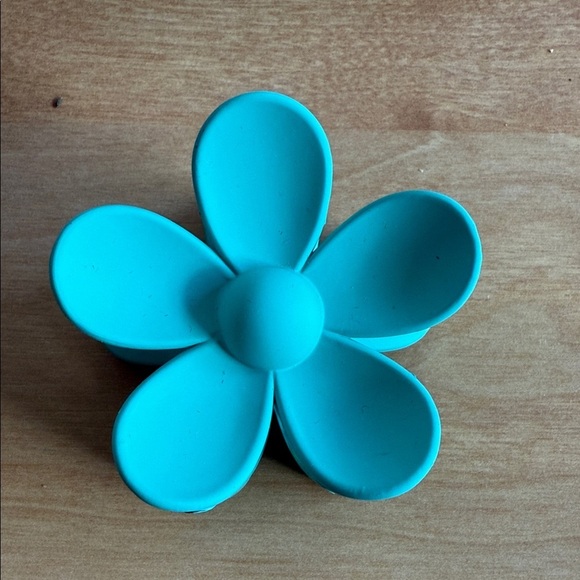 Accessories - Turquoise Flower-Shaped hair Accessory
